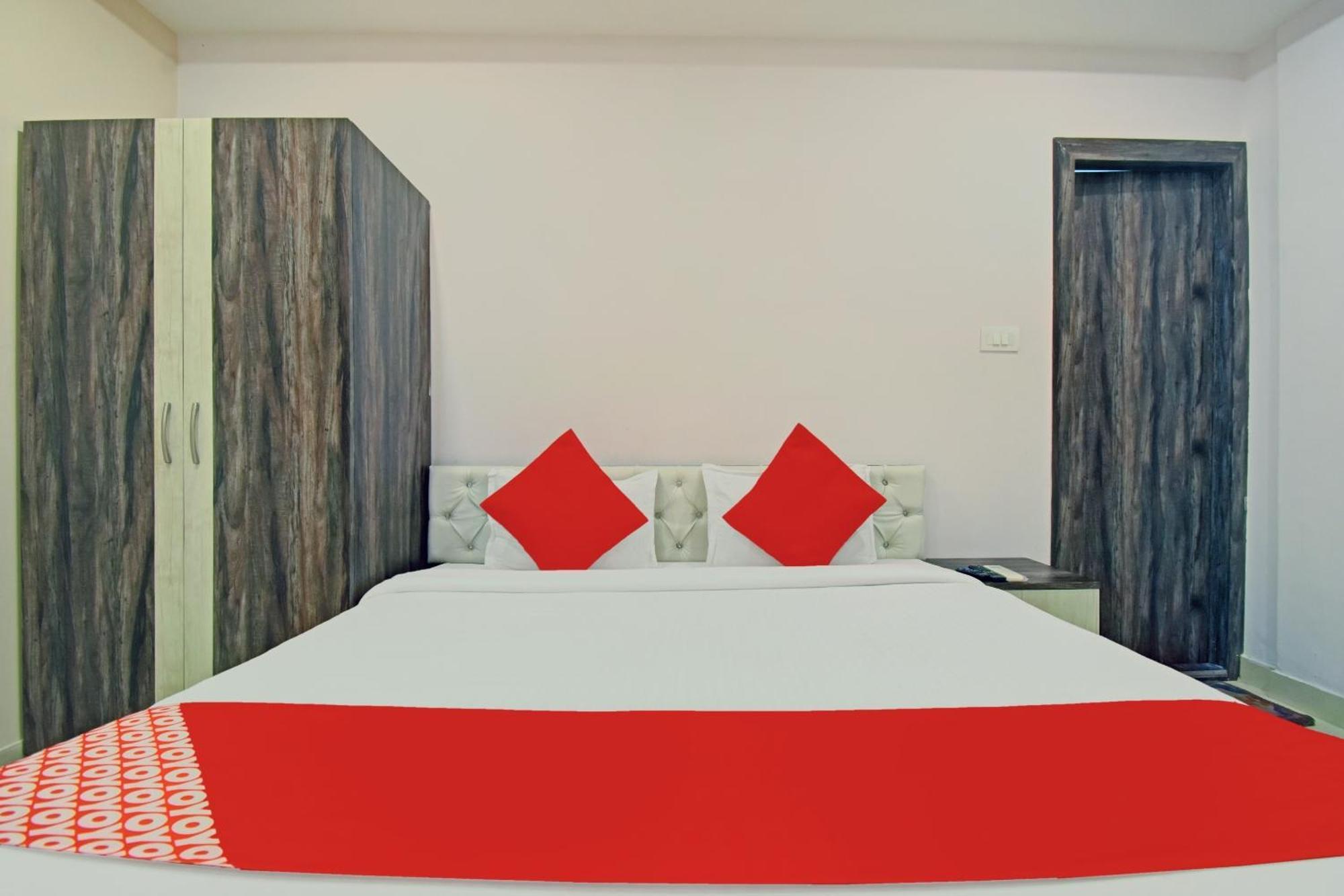 Hotel O Newtown Galaxy Panchuria Dış mekan fotoğraf