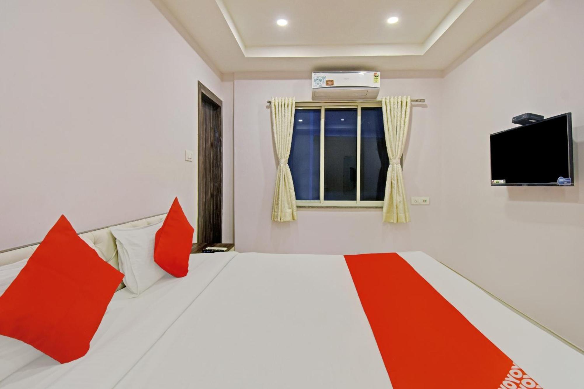 Hotel O Newtown Galaxy Panchuria Dış mekan fotoğraf